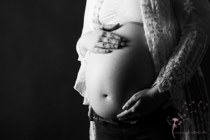 babybauch-fotoshooting-gütersloh_mexi-photos_2679