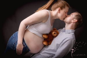 Babybauch-Fotoshooting Studio