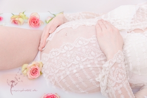 Babybauch Milchwannenbad Shooting Gütersloh