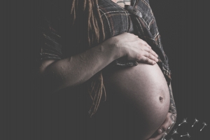 Babybauch-Fotoshooting Studio Gütersloh