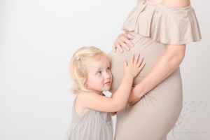 Babybauch-Fotoshooting Studio Gütersloh