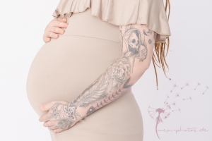 Babybauch-Fotoshooting Studio Gütersloh